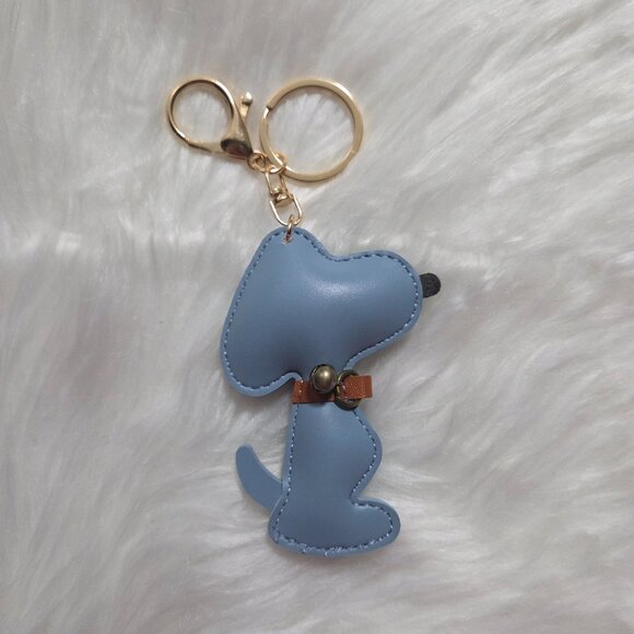 Peanuts Faux Leather Snoopy Keychain - Picture 2 of 4
